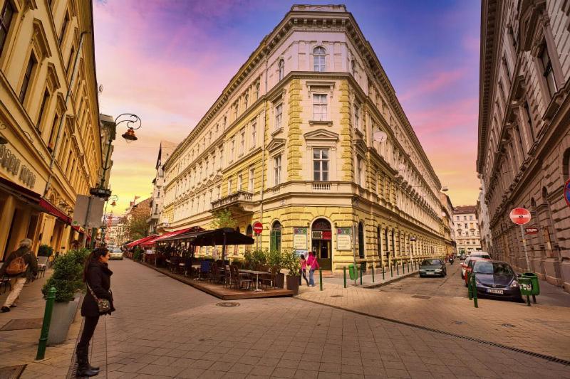 Cozy Apartment On Raday Corso Budapest Exteriör bild