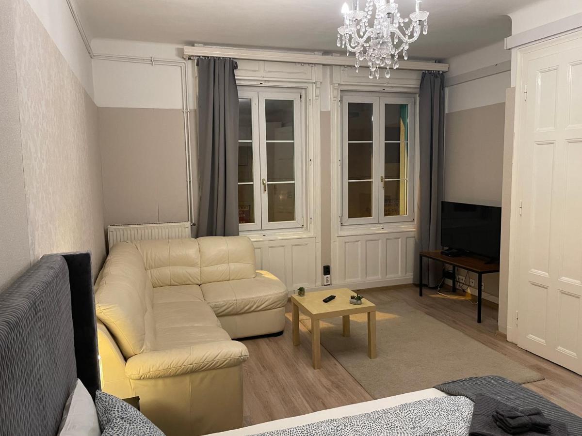Cozy Apartment On Raday Corso Budapest Exteriör bild
